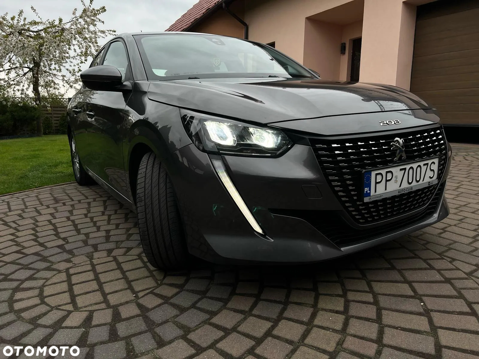 Peugeot 208 1.2 PureTech Allure S&S - 11