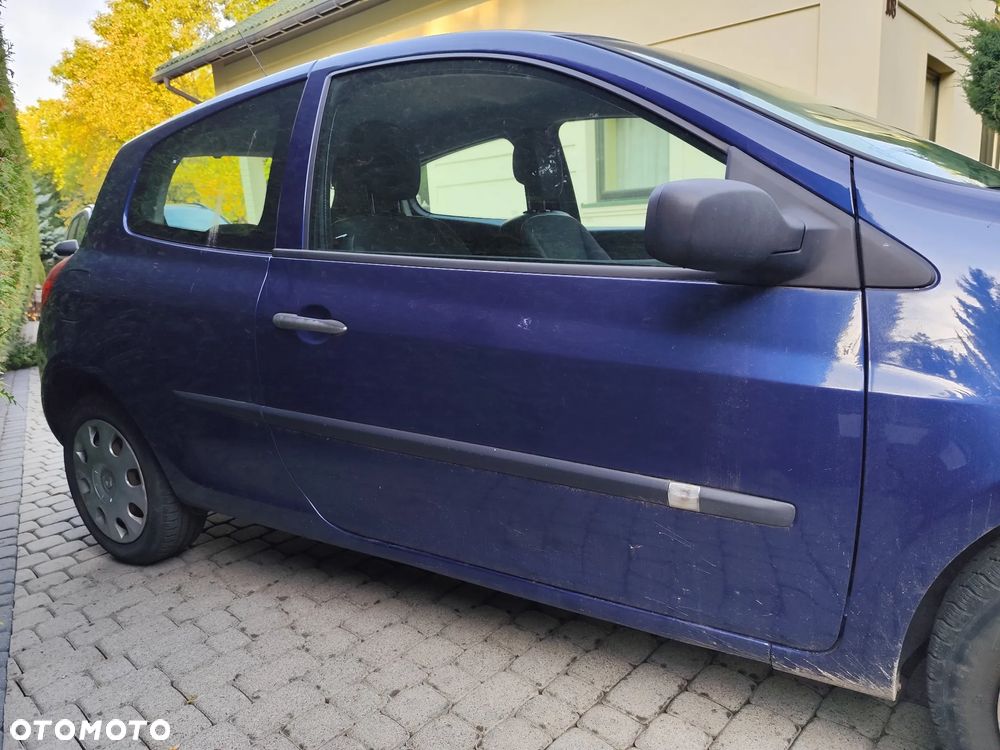 Renault Clio 2008 photo 3