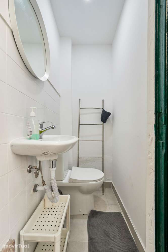 Quarto - localizado em Arroios Lisbon - Grande imagem: 3/35