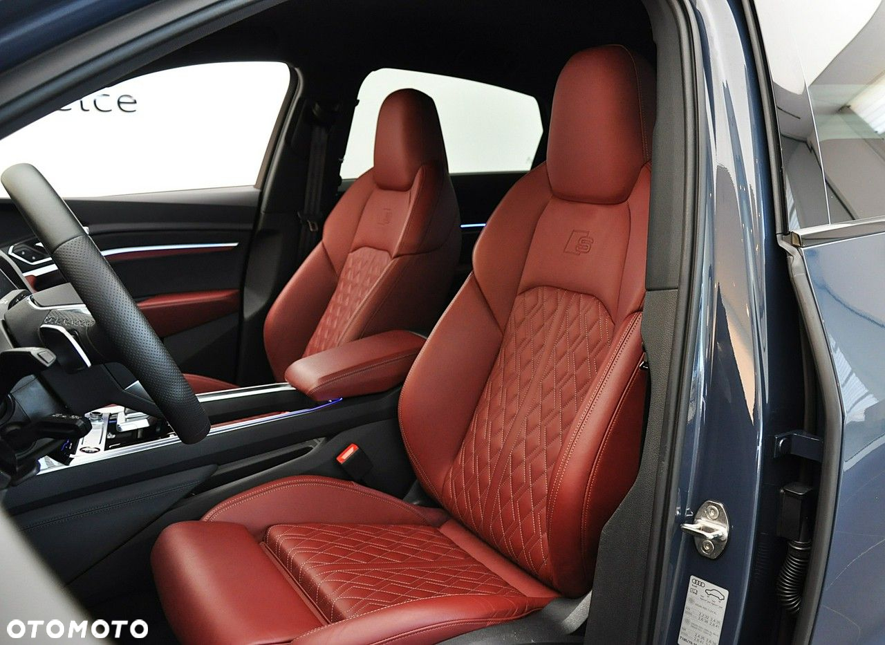 Audi e-tron - 16