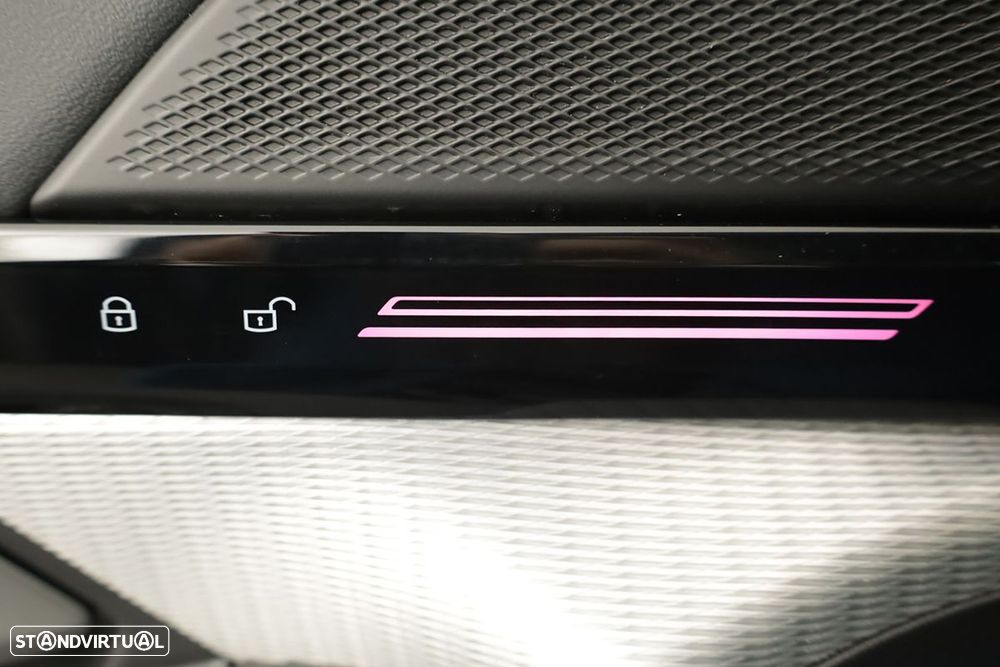 BMW 520 d Pack Desportivo M - 17