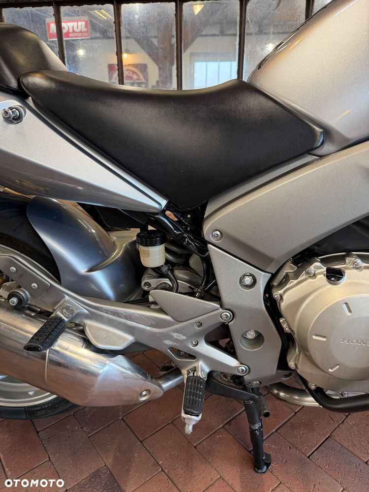 Honda CBF - 9