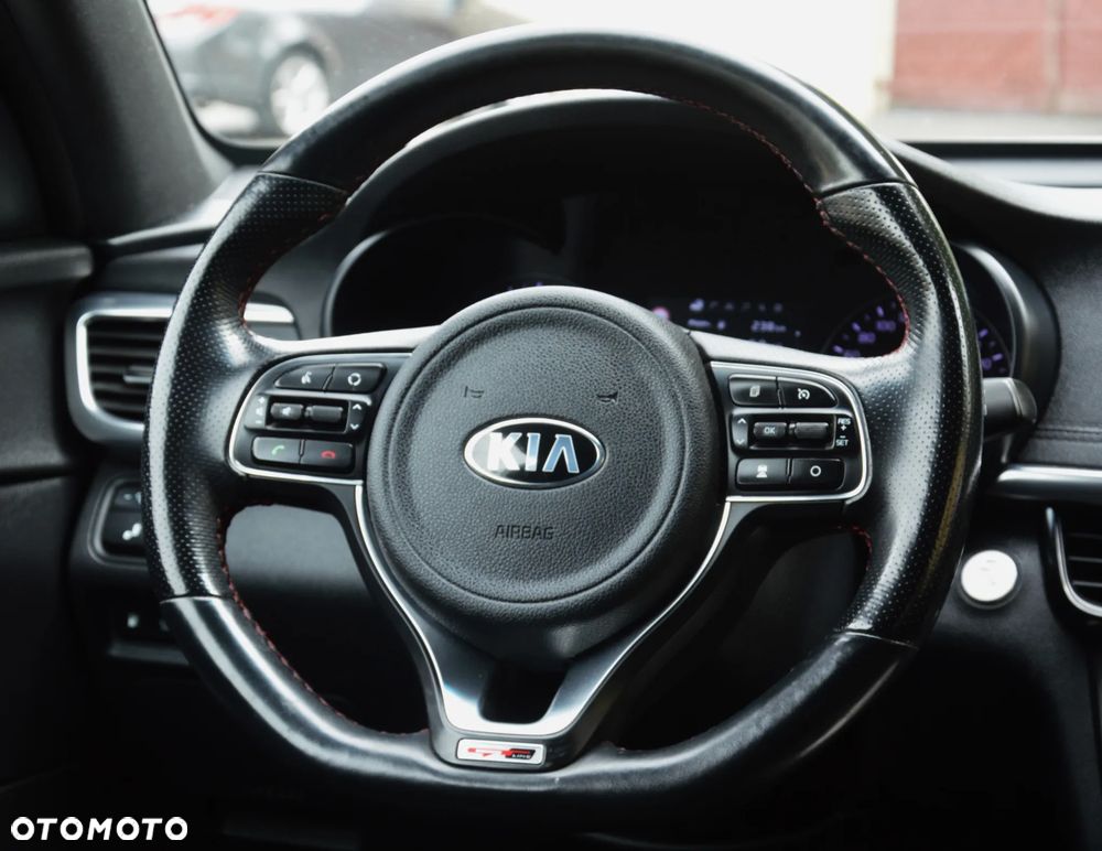 Kia Optima - 21