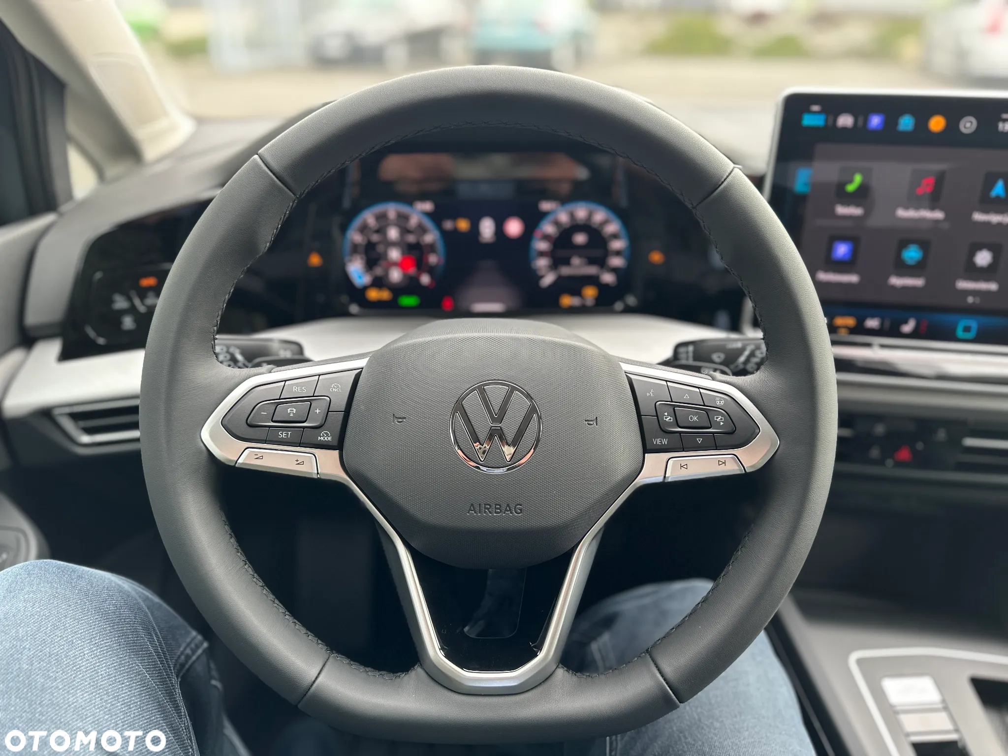 Volkswagen Golf - 20