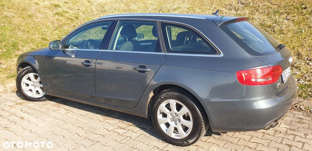 Audi A4 Avant 2.0 TDI DPF Ambition - 13