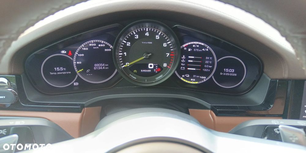 Porsche Cayenne - 12