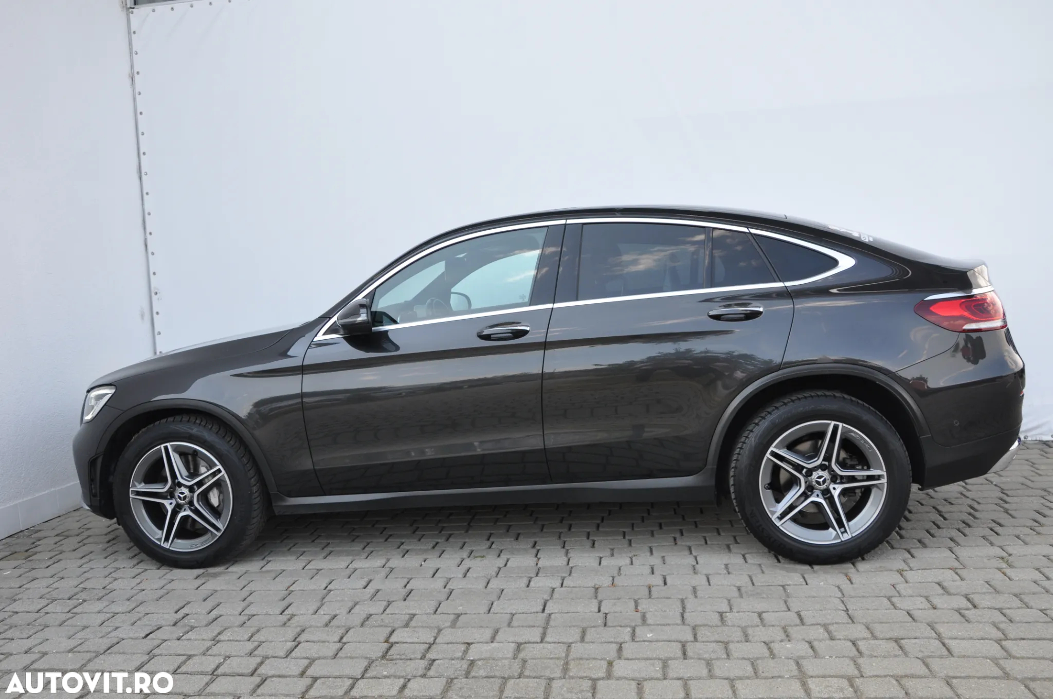 Mercedes-Benz GLC 300 d 4Matic 9G-TRONIC AMG Line Plus - 2