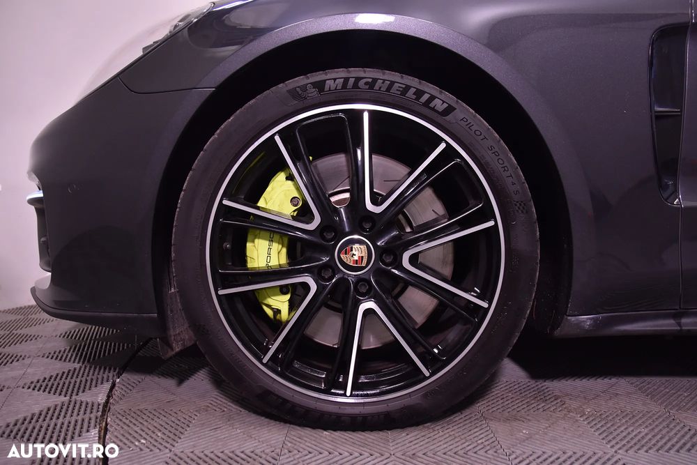 Porsche Panamera - 13