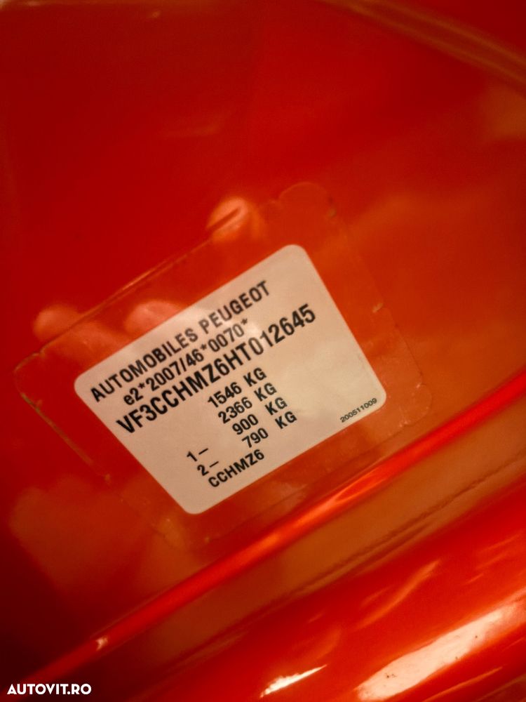 Peugeot 208 1.2 L PureTech Style - 27