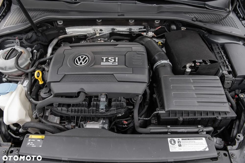 Volkswagen Golf R 2.0 TSI OPF 4Motion DSG - 31