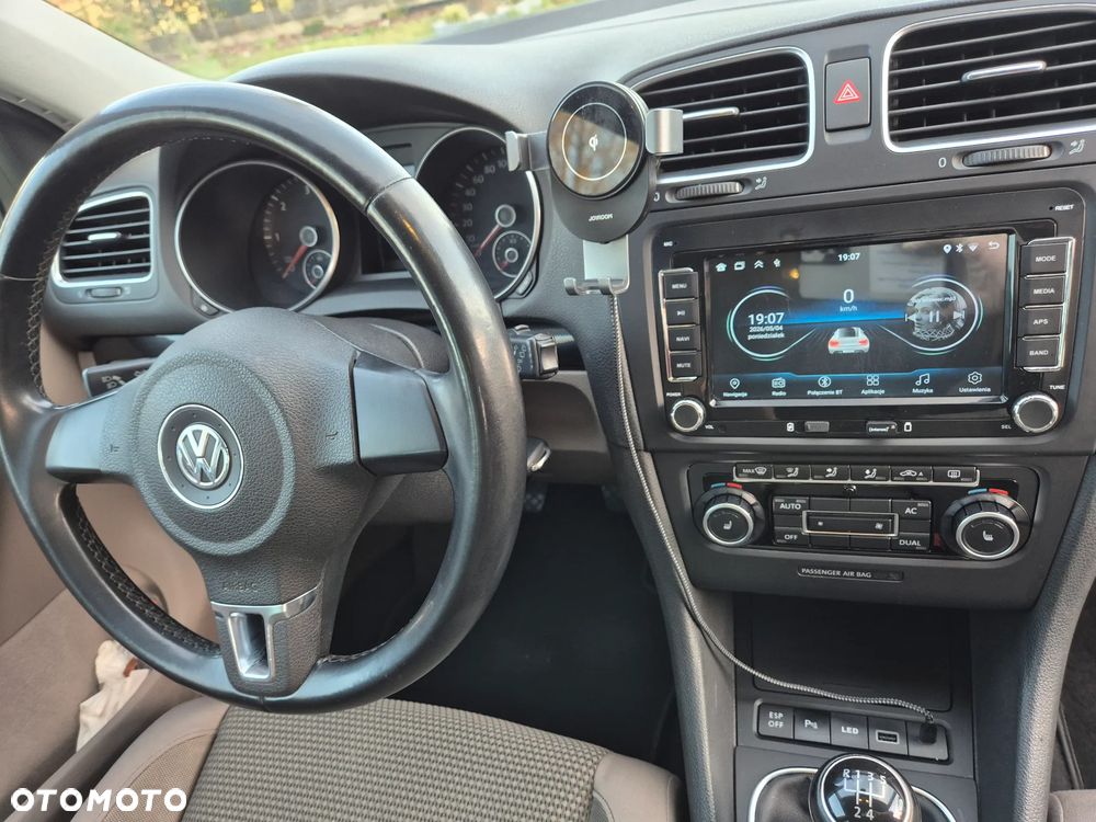 Volkswagen Golf 2.0 TDI Highline - 15