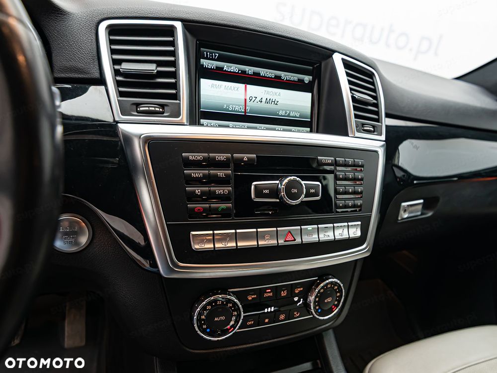 Mercedes-Benz ML 350 BlueTEC 4-Matic - 21