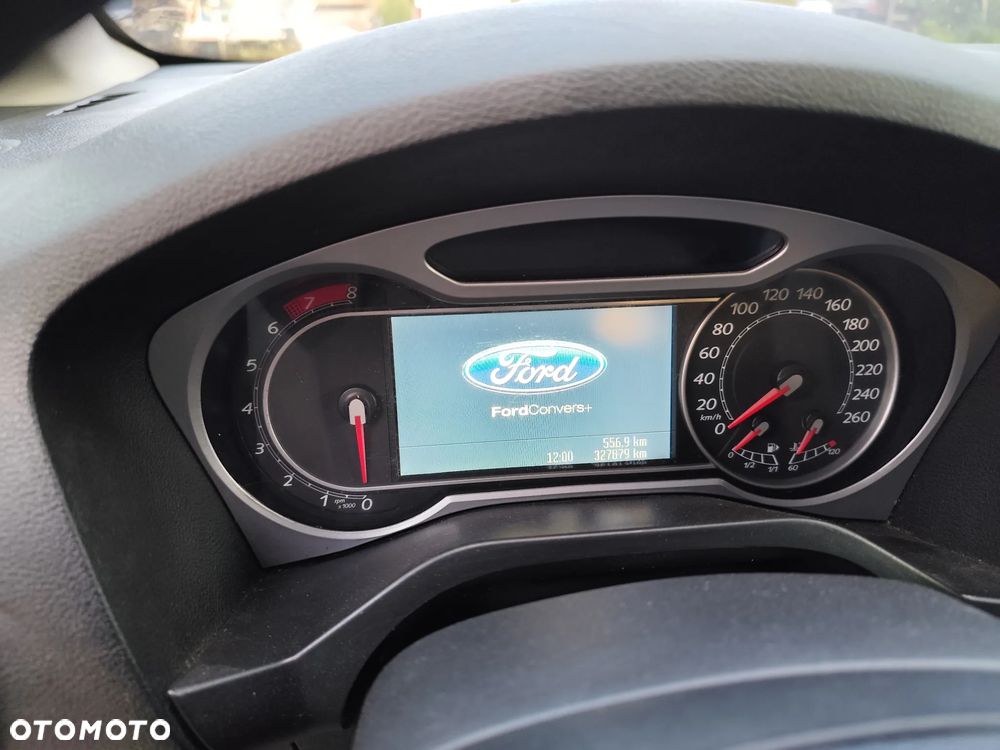 Ford Galaxy - 8