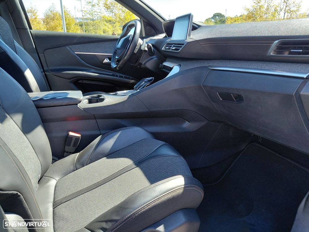 Peugeot 3008 2.0 BlueHDi GT EAT6 - 42