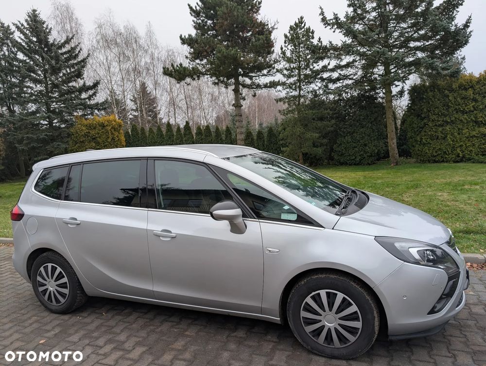 Opel Zafira 1.4 T Cosmo EU6 - 7
