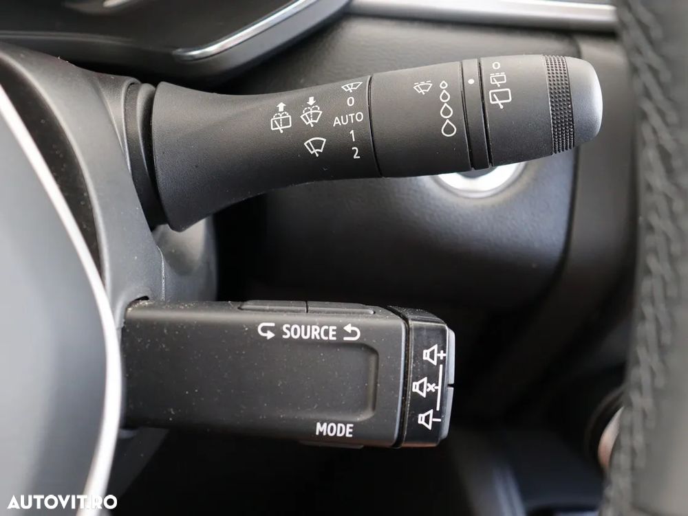 Renault Captur - 16