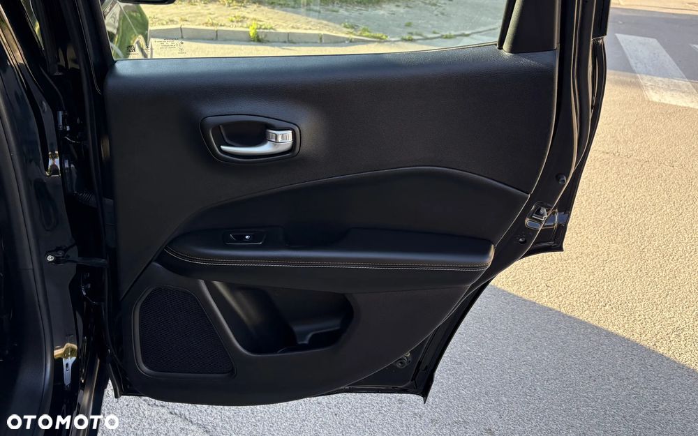 Jeep Compass 1.4 MultiAir Limited - 27