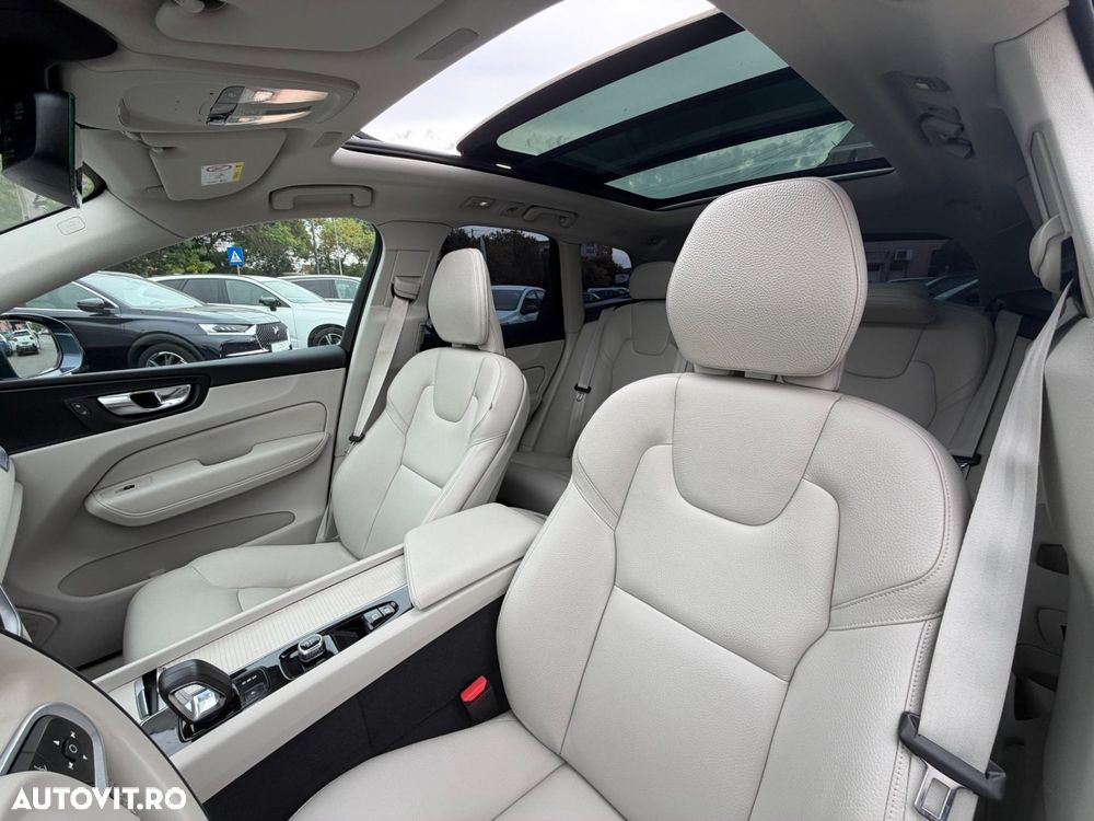 Volvo XC 60 T8 Twin Engine AWD Inscription - 16
