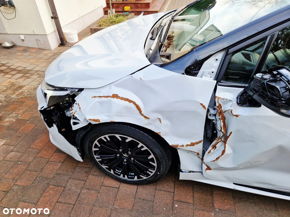 Toyota Corolla 2.0 Hybrid GR Sport Dynamic - 11