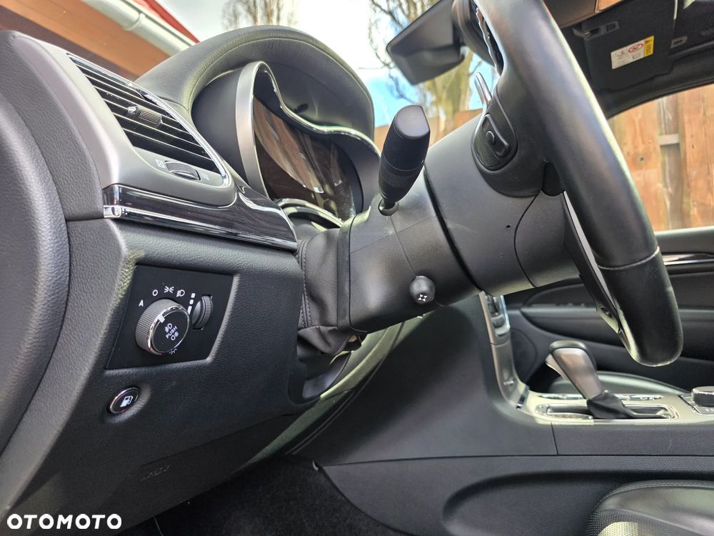 Jeep Grand Cherokee - 14