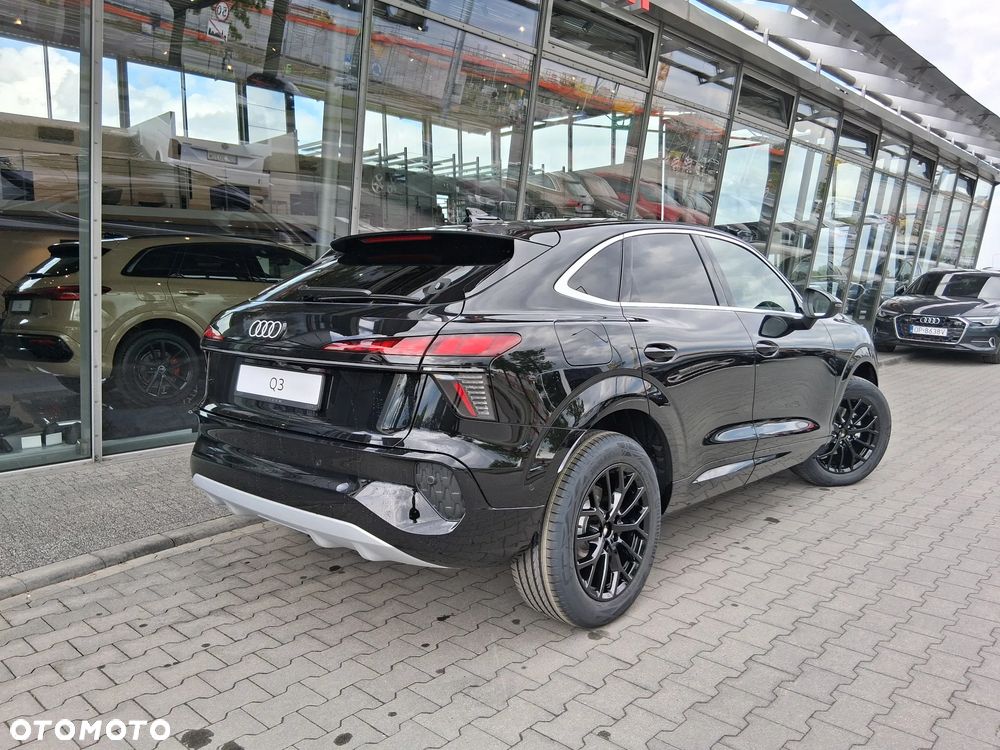 Audi Q3 Sportback - 4