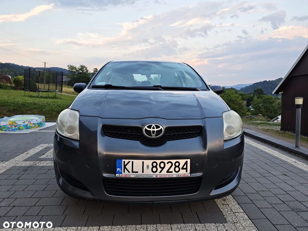 Toyota Auris - 1