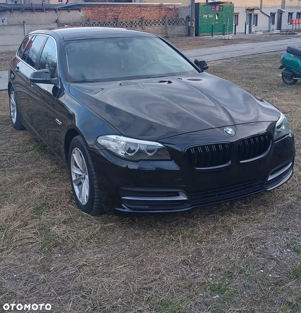 BMW Seria 5 520d xDrive - 1