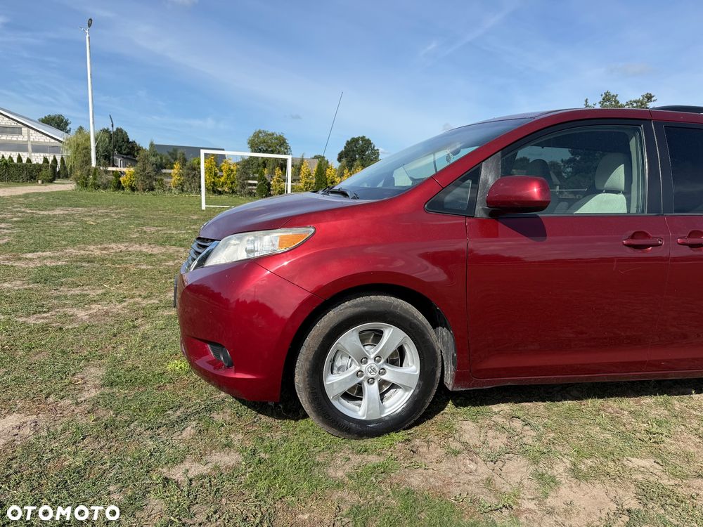 Toyota Sienna 3.5 V6 - 20