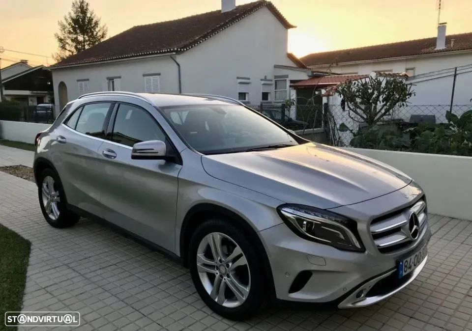 Mercedes-Benz GLA 220 CDi Urban 4-Matic - 1