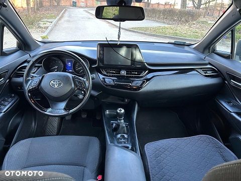 Toyota C-HR - 9