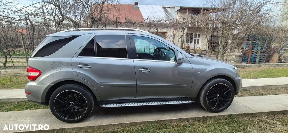 Mercedes-Benz ML 300 CDI 4Matic 7G-TRONIC DPF BlueEFFICIENCY Grand Edition - 4