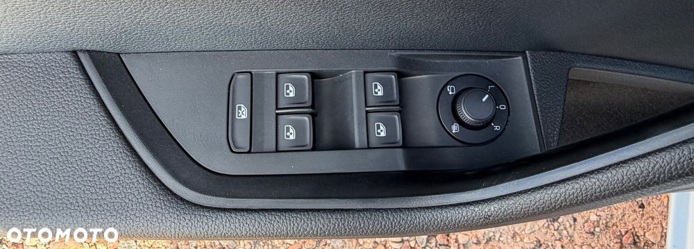 Skoda Superb 1.4 TSI ACT Sportline DSG - 19