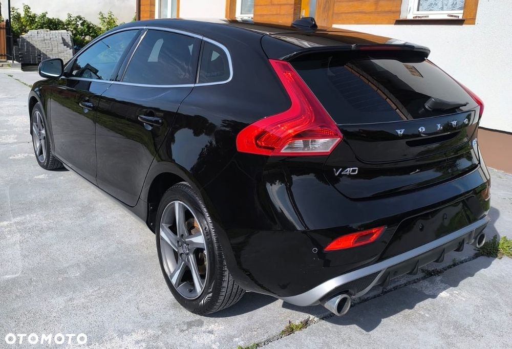 Volvo V40 D2 Drive-E R-Design Momentum - 18