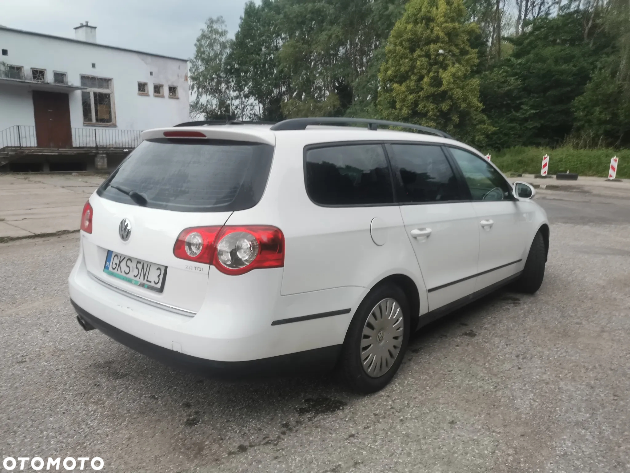 Volkswagen Passat 2.0 TDI Comfortline - 8