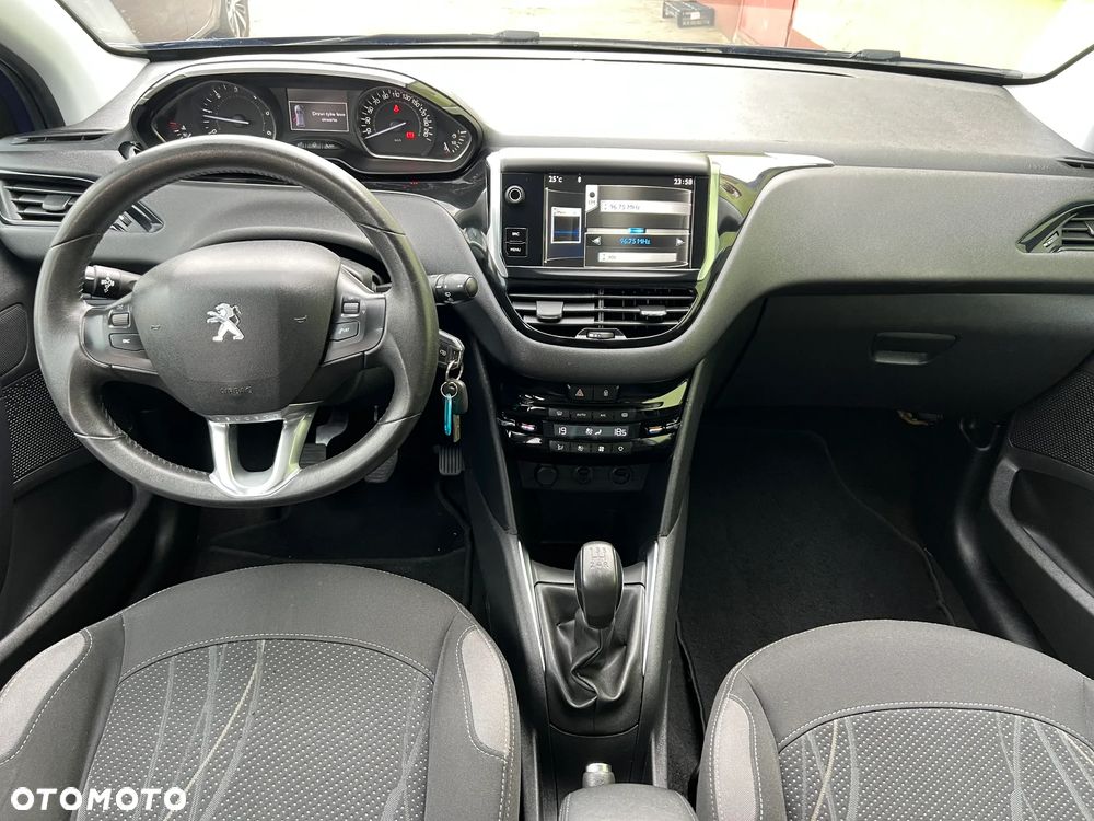 Peugeot 208 - 9