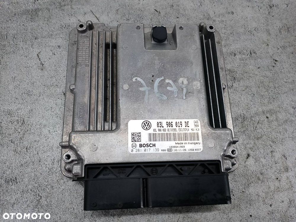 KOMPUTER, STEROWNIK SEAT EXEO 03L906019DE  0281017139  BOSCH 2.0 TDI - 1