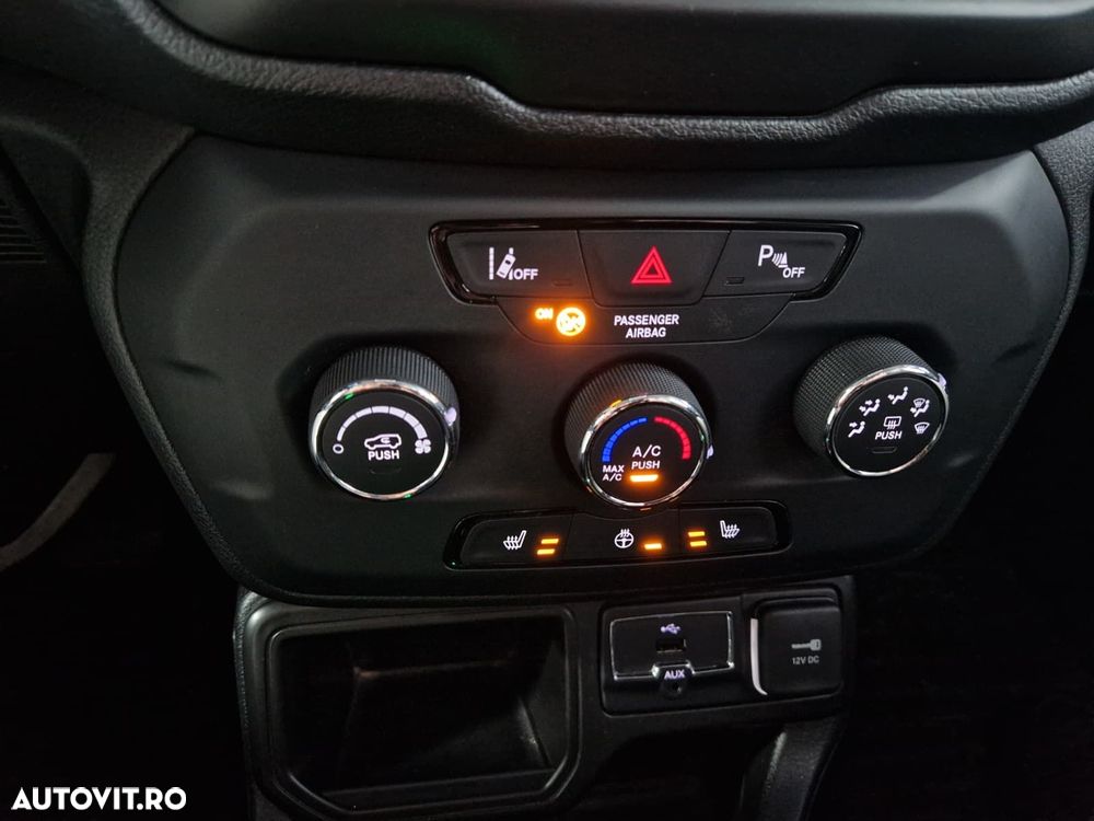 Jeep Renegade - 21