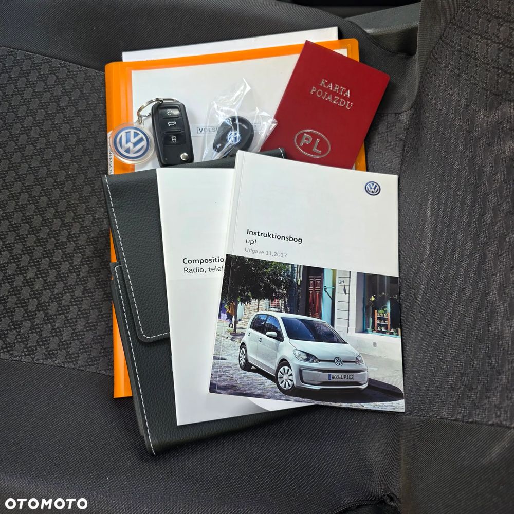 Volkswagen up! high - 13