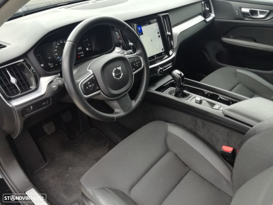 Volvo V60 2.0 D3 Momentum - 9