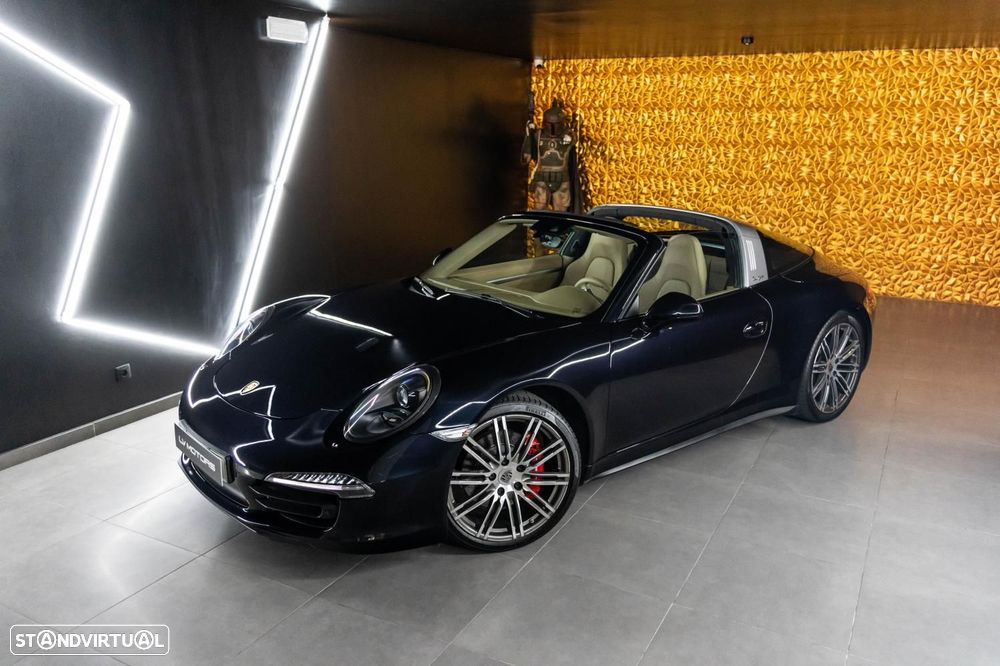 Porsche 911 Série F - 7