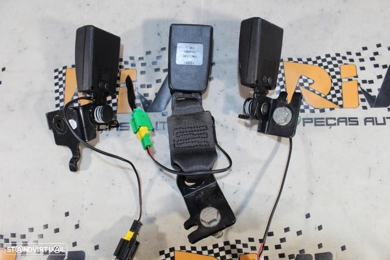 Cintos Traseiros Alfa Romeo Giulietta (940_)  Cinto E Encaixe De Cinto - 3