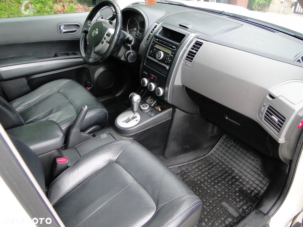 Nissan X-Trail 2.0 dCi 4x4 DPF Automatik LE - 19