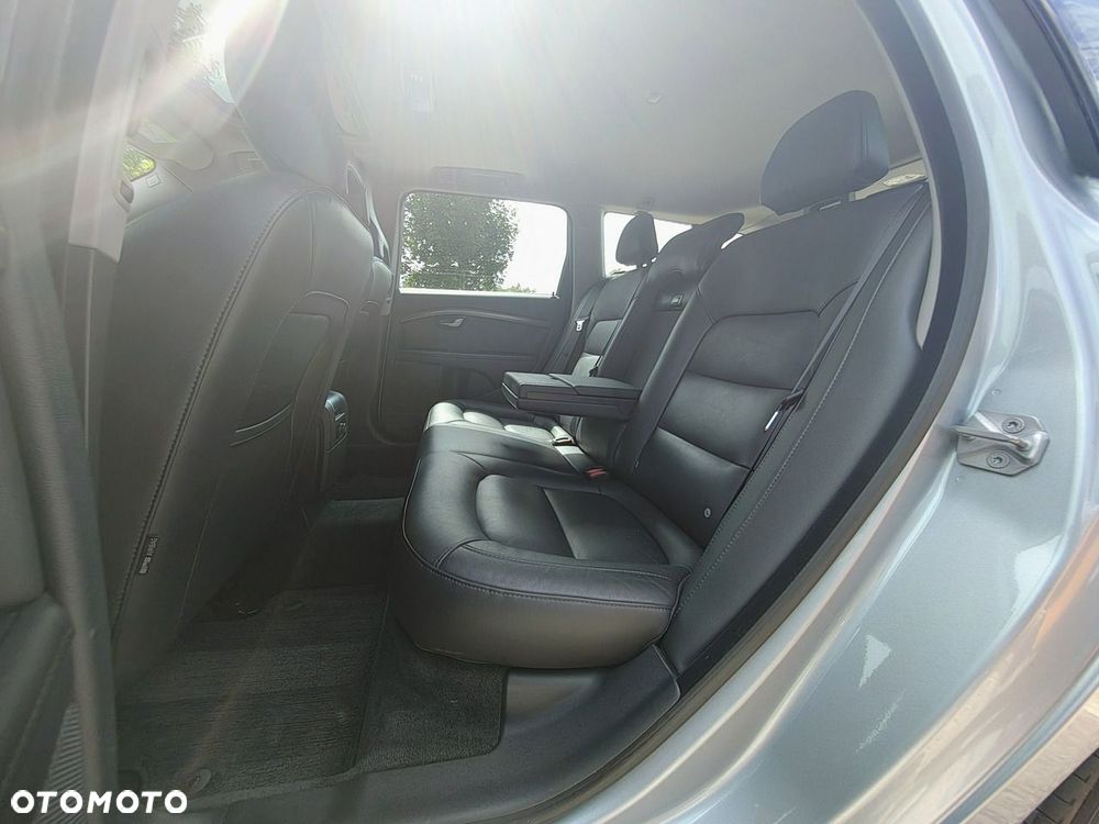 Volvo V70 - 25