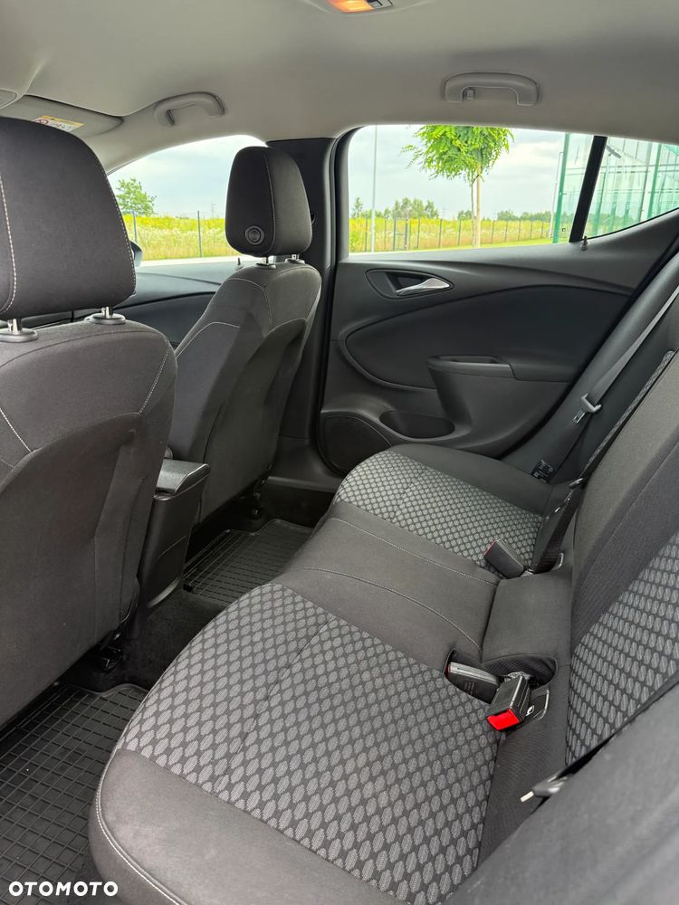 Opel Astra 1.4 T Enjoy - 11