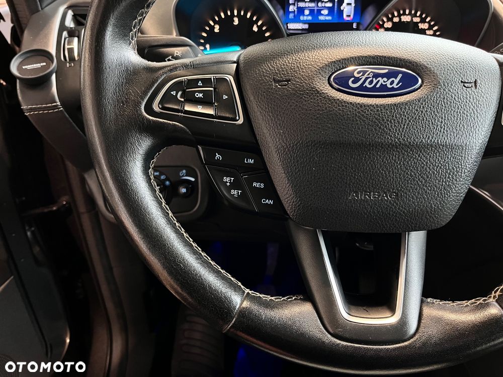Ford Kuga Vignale 2.0 TDCi FWD - 13