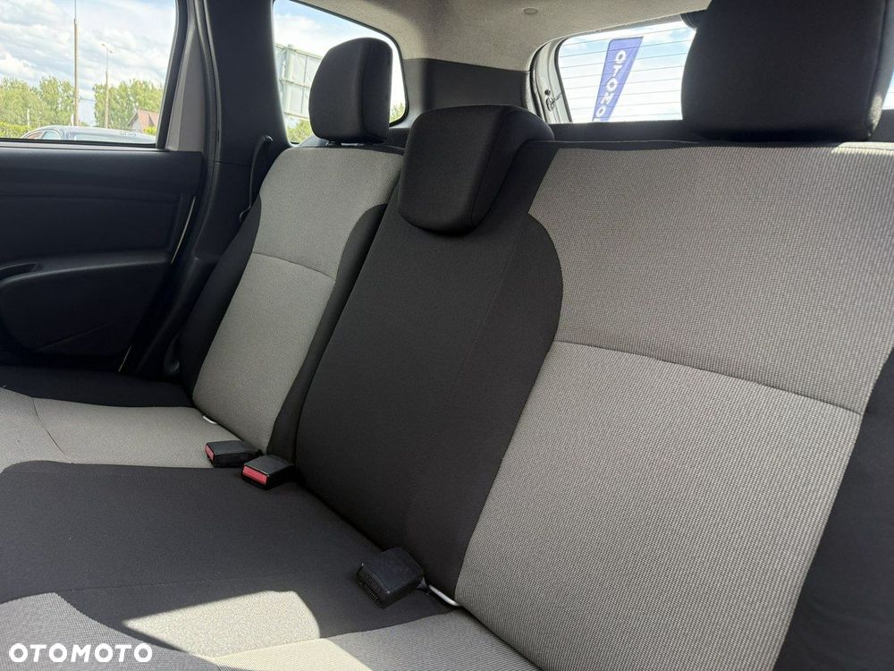Dacia Duster 1.6 Ambiance - 28