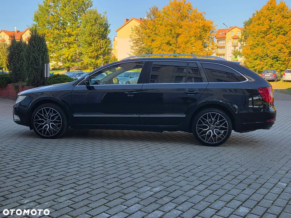 Skoda Superb Combi 2.0 TDI DSG Exclusive - 12