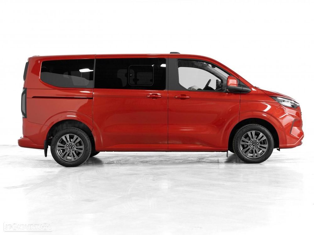 Ford Tourneo Custom 320 L1H1 VA Auto Titanium - 2