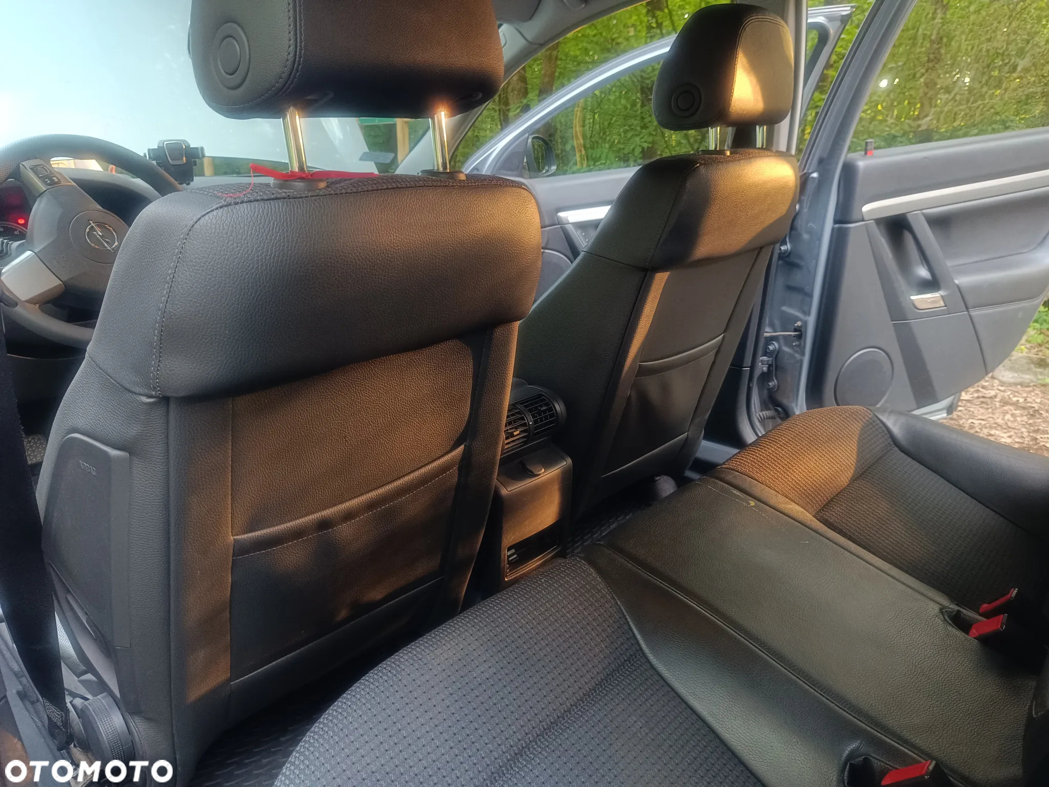 Opel Vectra GTS 1.9 CDTI - 24