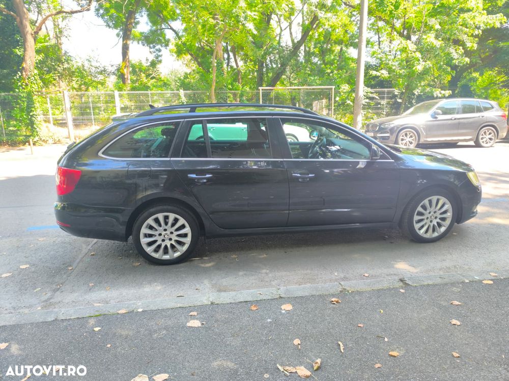Skoda Superb 2.0 TDI DSG Ambition - 13